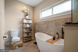 1654 N 6th St, Philadelphia, PA 19122 - Photo 22