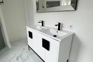 2231 Cedar St, Philadelphia, PA 19125 - Photo 12