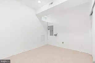 140 W Master St, Philadelphia, PA 19122 - Photo 38