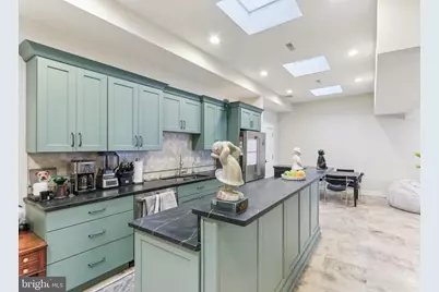 135 E Allen Street, Philadelphia, PA 19125 - Photo 2