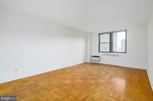 2601 Pennsylvania Ave, Philadelphia, PA 19130 - Photo 8