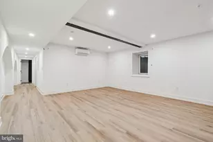 808 N 3rd St, Philadelphia, PA 19123 - Photo 2