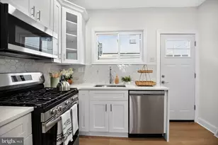 2323 S Bancroft St, Philadelphia, PA 19145 - Photo 14