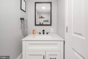 2527 W Seybert St, Philadelphia, PA 19121 - Photo 28