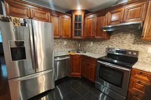 1106 Wallace St, Philadelphia, PA 19123 - Photo 4