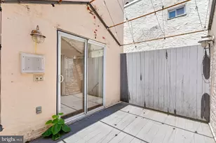 1833 Spruce St, Philadelphia, PA 19103 - Photo 28