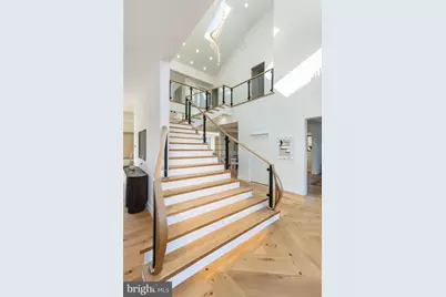 9402 Meadowbrook Avenue, Philadelphia, PA 19118 - Photo 8