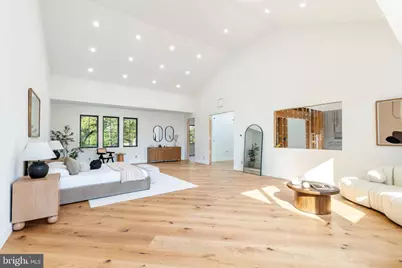 9402 Meadowbrook Avenue, Philadelphia, PA 19118 - Photo 22