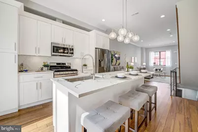 732 Daly Street, Philadelphia, PA 19148 - Photo 2