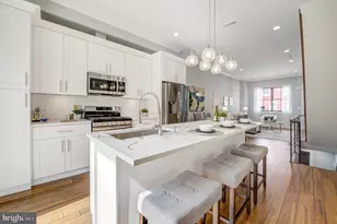 732 Daly St, Philadelphia, PA 19148 - Photo 2