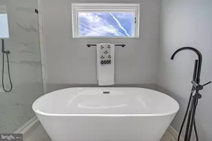 732 Daly St, Philadelphia, PA 19148 - Photo 14