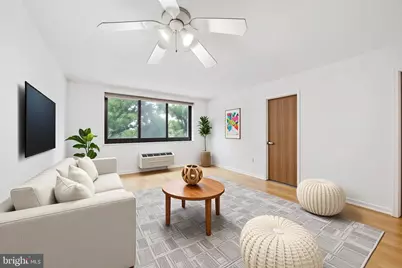 2201 Cherry Street #204, Philadelphia, PA 19103 - Photo 2