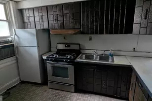 1613 N 61st St, Philadelphia, PA 19151 - Photo 8