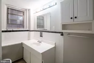 1321 Spruce St, Philadelphia, PA 19107 - Photo 8