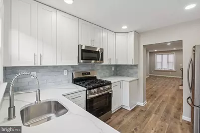 2324 S Alder Street, Philadelphia, PA 19148 - Photo 10