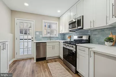 2324 S Alder Street, Philadelphia, PA 19148 - Photo 1