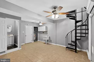 2111 N 18th St, Philadelphia, PA 19121 - Photo 24