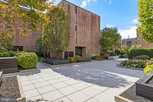 130 Spruce St, Philadelphia, PA 19106 - Photo 1