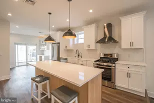 2106 Manton St, Philadelphia, PA 19146 - Photo 6