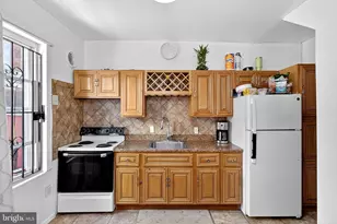 610 Rising Sun Ave, Philadelphia, PA 19140 - Photo 10