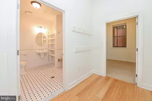 1518 Spruce St, Philadelphia, PA 19102 - Photo 8