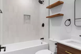 6049 Elmwood Ave, Philadelphia, PA 19142 - Photo 16