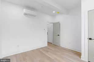 6049 Elmwood Ave, Philadelphia, PA 19142 - Photo 12