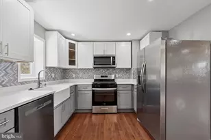 1319 Patrick Henry Pl, Philadelphia, PA 19122 - Photo 6