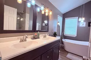 8905 Springview Rd, Philadelphia, PA 19115 - Photo 102