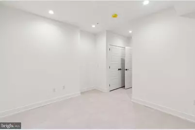 1214 E Susquehanna Avenue #B, Philadelphia, PA 19125 - Photo 12