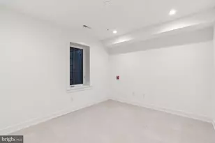 1214 E Susquehanna Ave, Philadelphia, PA 19125 - Photo 20