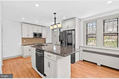 425 E Durham Street, Philadelphia, PA 19119 - Photo 16