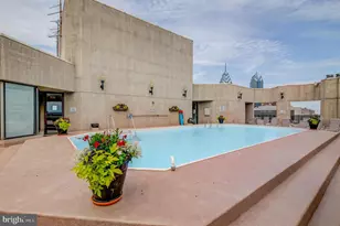 2020 Walnut St, Philadelphia, PA 19103 - Photo 8