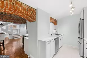 2 Willings Alley Mews, Philadelphia, PA 19106 - Photo 18