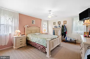 9812 Ferndale St, Philadelphia, PA 19115 - Photo 22