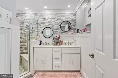 1727 S 4th Street #1, Philadelphia, PA 19148 - Photo 12