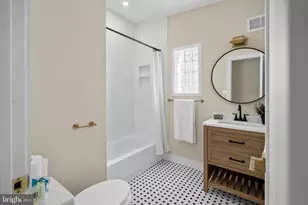 824 Leland St, Philadelphia, PA 19130 - Photo 12