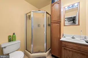 728 Kenilworth Ave, Philadelphia, PA 19126 - Photo 12