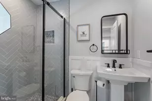 1507 W Thompson St, Philadelphia, PA 19121 - Photo 14