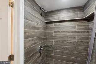 17 S 45th St, Philadelphia, PA 19104 - Photo 24