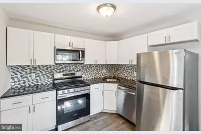 17 S 45th Street, Philadelphia, PA 19104 - Photo 8