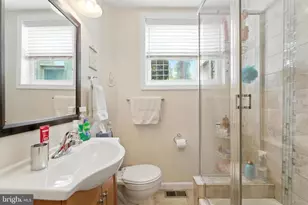 314 Gladstone St, Philadelphia, PA 19148 - Photo 20