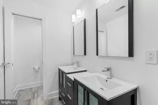 1649 E Eyre St, Philadelphia, PA 19125 - Photo 12