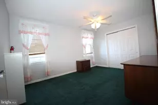 1403 Englewood St, Philadelphia, PA 19111 - Photo 18