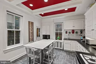 2114 Delancey Pl, Philadelphia, PA 19103 - Photo 12