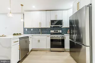 112 Hoffman St, Philadelphia, PA 19148 - Photo 10