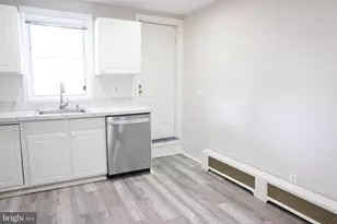 7448 Sommers Rd, Philadelphia, PA 19138 - Photo 10