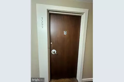 224 W Rittenhouse Square #1202, Philadelphia, PA 19103 - Photo 2