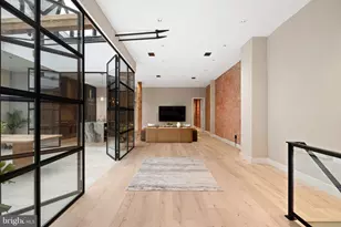 2017 Sansom St, Philadelphia, PA 19103 - Photo 16