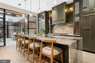 2017 Sansom St, Philadelphia, PA 19103 - Photo 2